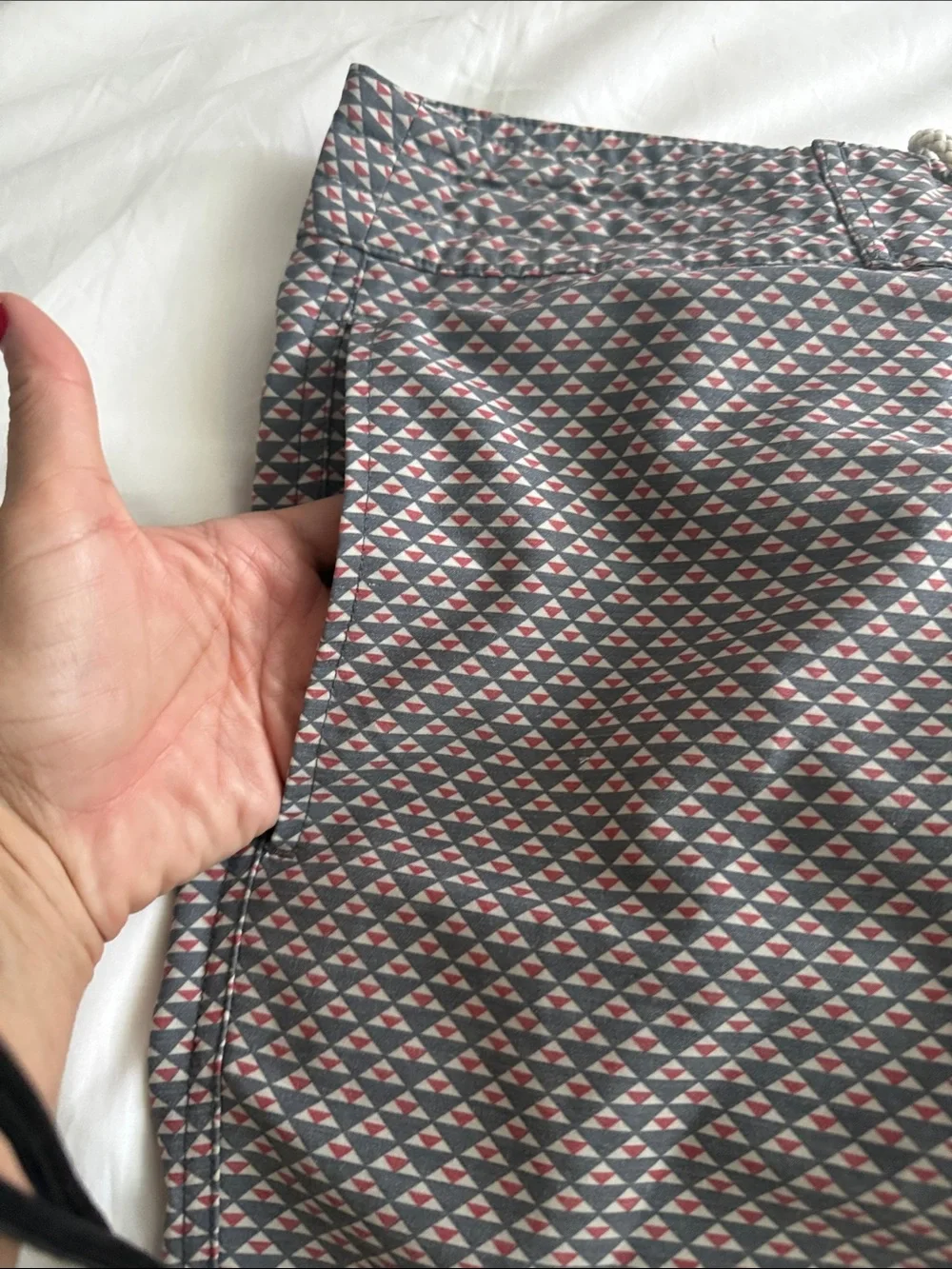 Faherty  Geometric Swim Board Shorts with Coral Accents Sz 29